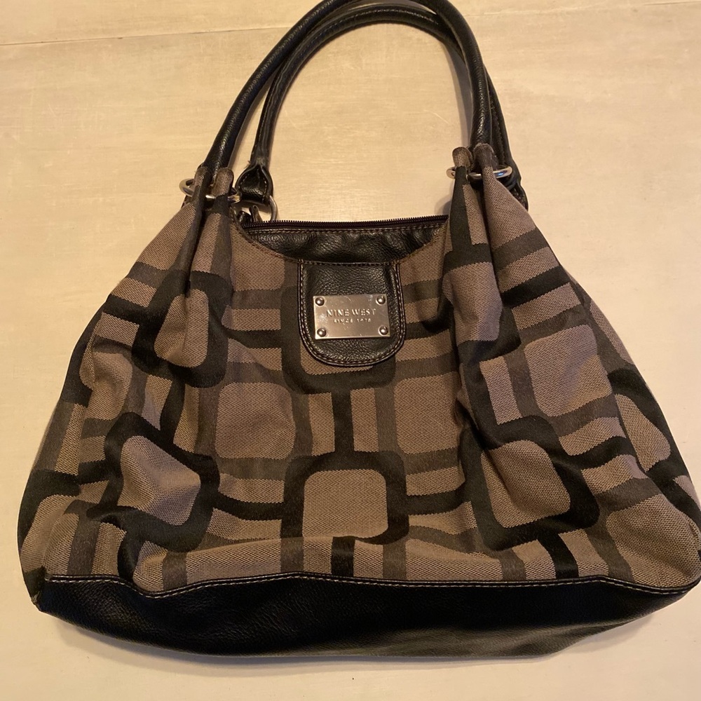 Like New Tan and Black Nine West Purse